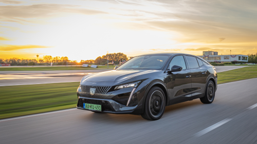 Új jogosítvány Tréning a Drivingcamp pályán Zsámbékon 5