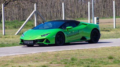 Lamborghini Huracán élményvezetés az M-Ringen – hétköznap/hétvégén 20