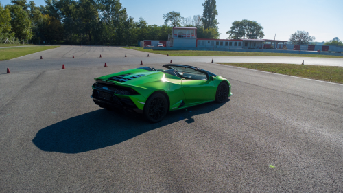 Lamborghini Huracán élményvezetés az M-Ringen – hétköznap/hétvégén 5