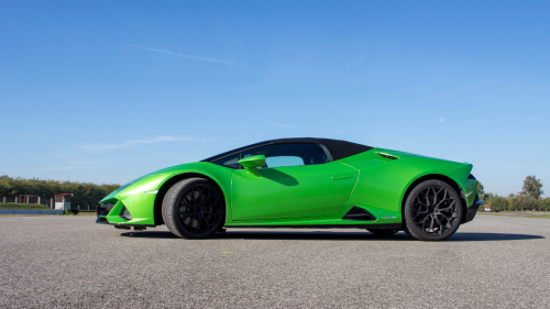 Lamborghini Huracán élményvezetés az M-Ringen – hétköznap/hétvégén 6