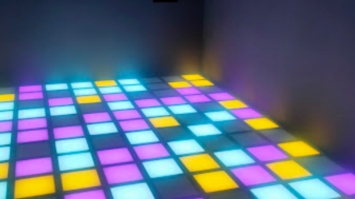 Randizzatok Pixelként egy interaktív ugróiskolán, a Pixel Run-ban 6